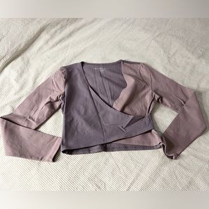 Beyond yoga women long sleeve T shirt size XS